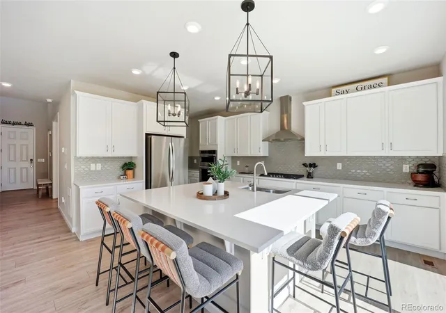 1st image of 7240 S White Crow Wy, Aurora, CO 80016 | MLS# 5532225