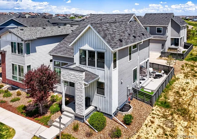 Homes for sale in Castle Pines, CO | 1747 Stable View Dr, Castle Pines, CO 80108 | MLS# 8613709