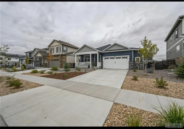 Photo 2 of Single family home for sale at 30 N Vandriver Way, Aurora, CO 80018 | MLS# 3568653 | Listing updated on 2026-06-29