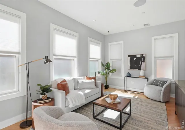 Listing Photo 4 - Condo for sale in building located at 2336 Spruce St, Boulder, CO 80302 - Unit #E