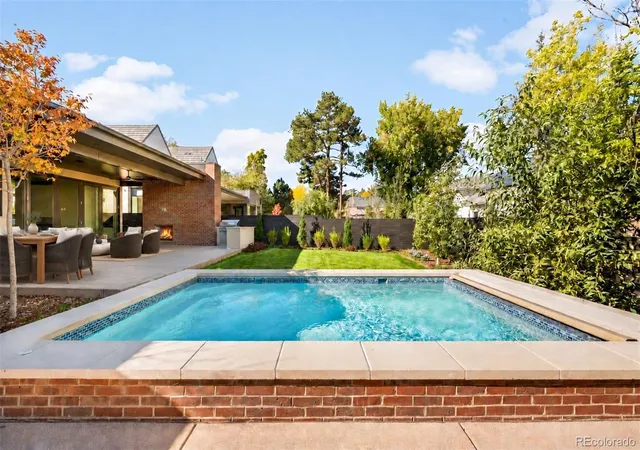 Photo 3 of Mansion for sale at 2665 E Cedar Ave, Denver, CO 80209 | MLS# 7031918 | Listing updated on 2026-10-28