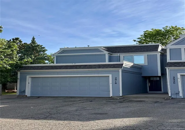 Photo 1 of Sale Pending at 2918 S Parker Ct, Aurora, CO 80014 | MLS# 1564413 | Listing updated on 2026-06-18