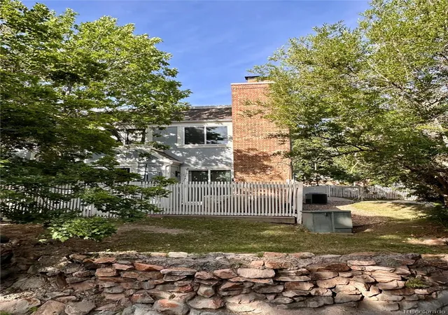 Photo 2 of Sale Pending at 2918 S Parker Ct, Aurora, CO 80014 | MLS# 1564413 | Listing updated on 2026-06-18