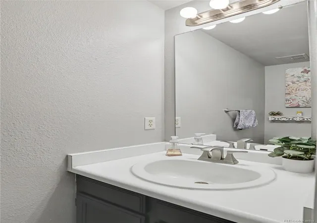 5th image of 10102 W Dartmouth Ave, Lakewood, CO 80227 | MLS# 9183743