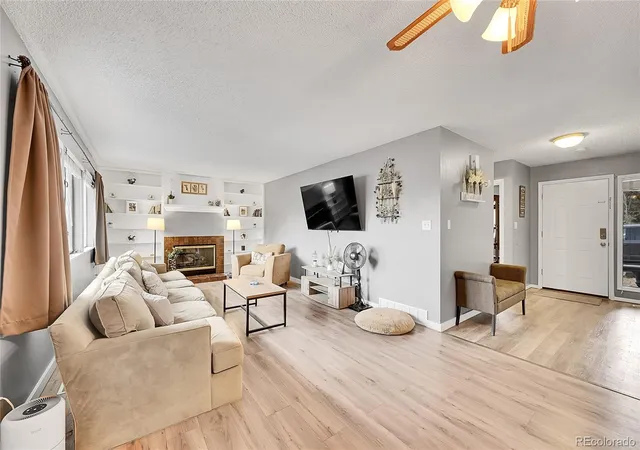Photo 4 of Single family home for sale at 421 S Chelton Rd, Colorado Springs, CO 80910 | MLS# 6414074 | Listing updated on 2026-08-03