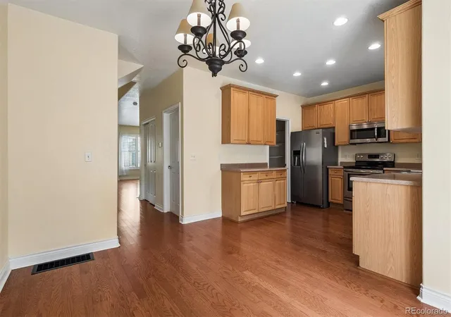 Photo 3 of Townhouse for sale at 11338 W Radcliffe Dr, Littleton, CO 80127 | MLS# 6205428 | Listing updated on 2026-08-17