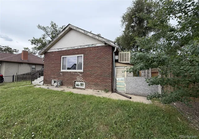 Photo 2 of Single family home for sale at 2418 W 38th Avenue, Denver, CO 80211 | MLS# 8024989 | Listing updated on 2026-06-18