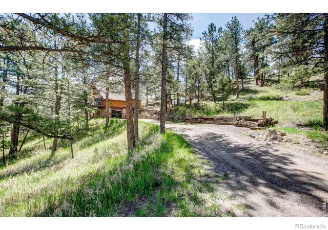 Photo 3 of Single family home for sale at 255 Miller Frk Rd, Glen Haven, CO 80532 | MLS# IR1060837 | Listing updated on 2026-09-23