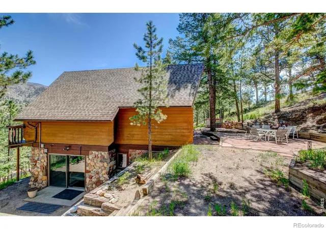 Photo 4 of Single family home for sale at 255 Miller Frk Rd, Glen Haven, CO 80532 | MLS# IR1060837 | Listing updated on 2026-09-23