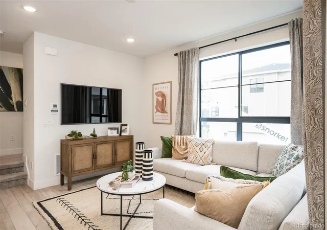 4th image of 1980 S Holly St #1, Denver, CO 80222 | MLS# 1887896