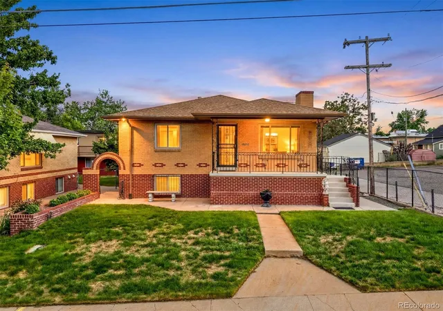 1st image of 2940 W 42nd Ave, Denver, CO 80211 | MLS# 7892071