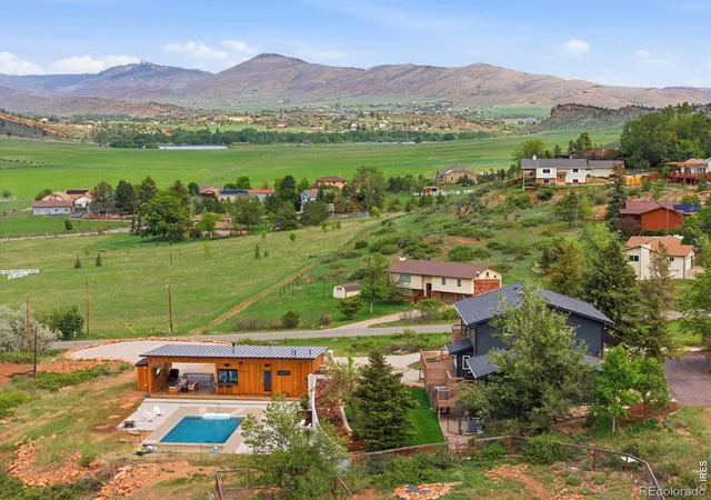 Photo 3 of Single family home for sale at 101 Callie Ct, Loveland, CO 80537 | MLS# IR1060876 | Listing updated on 2026-10-07
