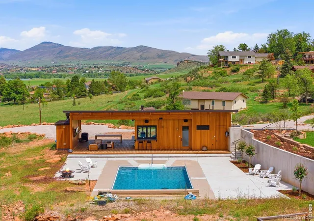 Photo 3 of Single family home for sale at 101 Callie Ct, Loveland, CO 80537 | MLS# IR1060876 | Listing updated on 2026-10-07