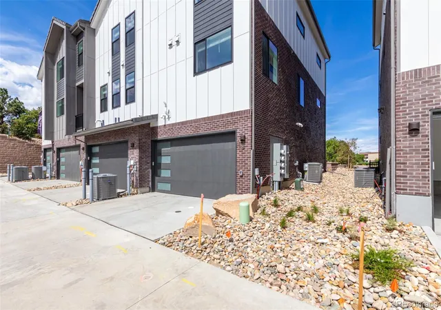 25th image of 35 Ascent Trl, Englewood, CO 80112 | MLS# 5665236