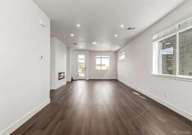 5th image of 35 Ascent Trl, Englewood, CO 80112 | MLS# 5665236