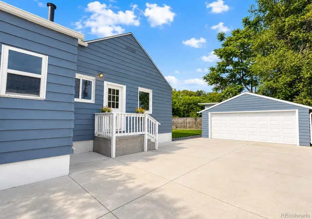 Photo 1 of Single family home for sale at 3850 Harlan St, Wheat Ridge, CO 80033 | MLS# 3691624 | Listing updated on 2026-09-29