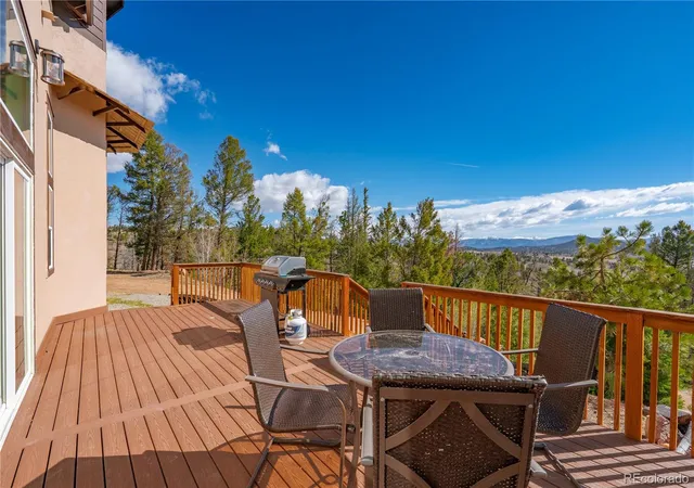 Photo 4 of Single family home for sale at 6745 Remington Rd, Jefferson, CO 80456 | MLS# 7764456 | Listing updated on 2026-08-18