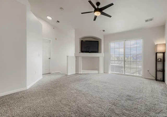 2nd image of 5255 Memphis St #1222, Denver, CO 80239 | MLS# 9840860