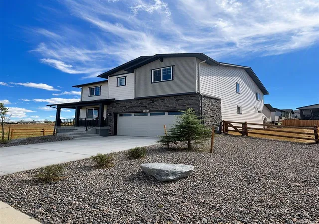 Single family home for sale at 25320 E Pacific Ave, Aurora, CO 80018 | MLS# 3905388