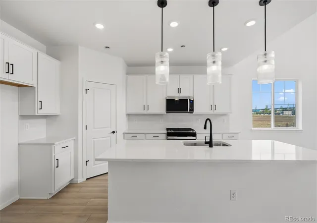 Photo 3 of Single family home for sale at 25320 E Pacific Ave, Aurora, CO 80018 | MLS# 3905388 | Listing updated on 2026-09-30