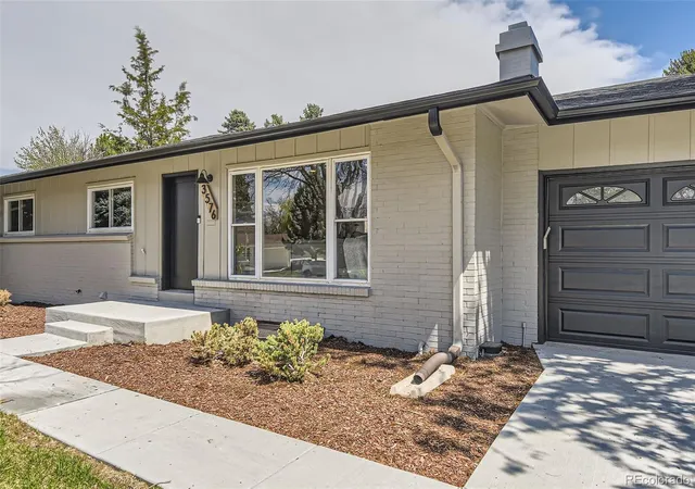 3rd image of 3576 S Holly St, Denver, CO 80237 | MLS# 9750414