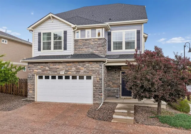 Photo 1 of Single family home for sale at 221 S Oak Hl St, Aurora, CO 80018 | MLS# 3481851 | Listing updated on 2026-10-10