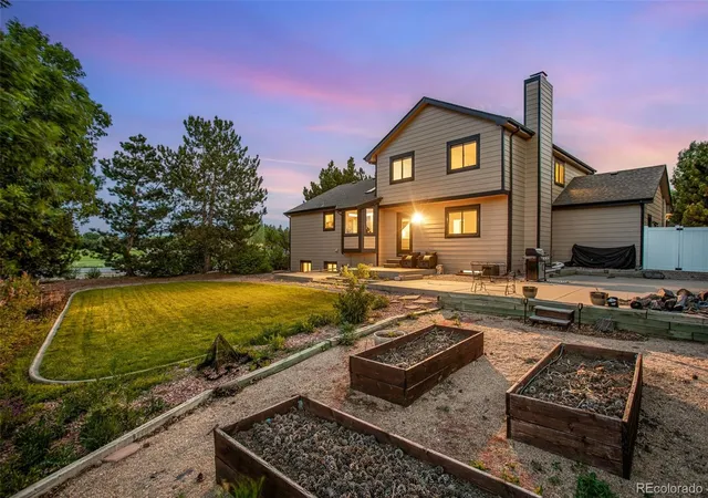 Photo 4 of Single family home for sale at 422 Hillsboro Ct N, Fort Collins, CO 80525 | MLS# 8969972 | Listing updated on 2026-10-02