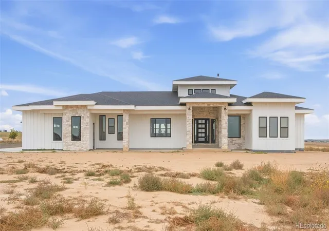 Photo 3 of Single family home for sale at 22151 County Rd 4, Hudson, CO 80642 | MLS# 2297056 | Listing updated on 2026-10-01