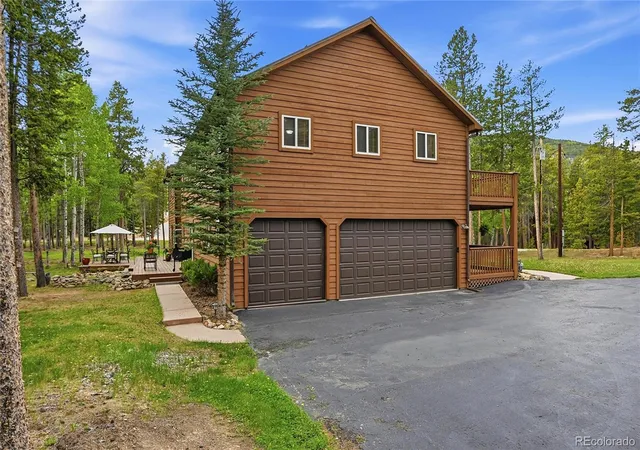 Photo 4 of Single family home for sale at 9128 Krashin Dr, Conifer, CO 80433 | MLS# 1616714 | Listing updated on 2026-09-23