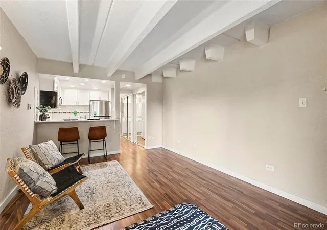 4th image of 655 N Pearl St, Denver, CO 80203