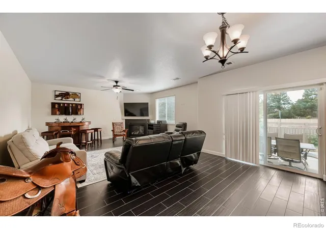 5th image of 1507 Jackson Ct, Longmont, CO 80501 | MLS# IR1061083