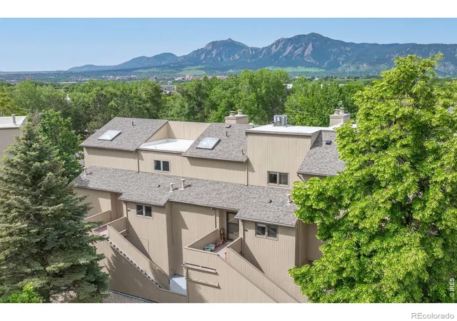 3rd image of 2938 Kalmia Ave #24, Boulder, CO 80301 | MLS# IR1061096
