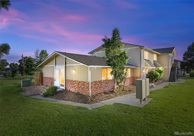 Photo 3 of Townhouse for sale at 2232 Coronado Pkwy N #A, Denver, CO 80229 | MLS# 1621768 | Listing updated on 2026-09-03