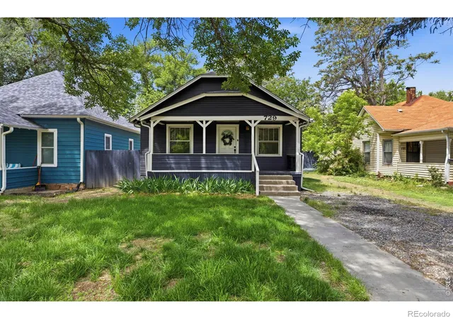 Photo 1 of Single family home for sale at 729 Atwood St, Longmont, CO 80501 | MLS# IR1061105 | Listing updated on 2026-10-26