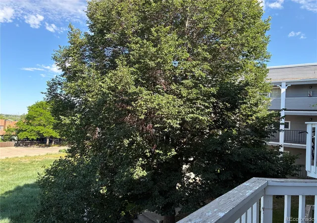 Listing Photo 2 - Condo for sale in building located at 4480 S Pitkin St, Aurora, CO 80015 - Unit #127