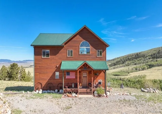 Photo 2 of Single family home for sale at 2977 High Crk Rd, Fairplay, CO 80440 | MLS# 6148431 | Listing updated on 2026-06-11