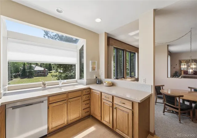 Homes for sale in Golden, CO | 752 Ridgeside Dr, Golden, CO 80401 | MLS# 5926958