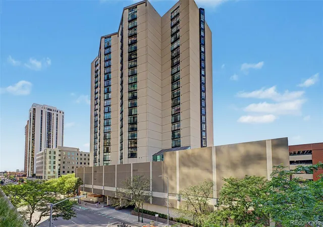2nd image of 1777 Larimer St #1911, Denver, CO 80202 | MLS# 4998010