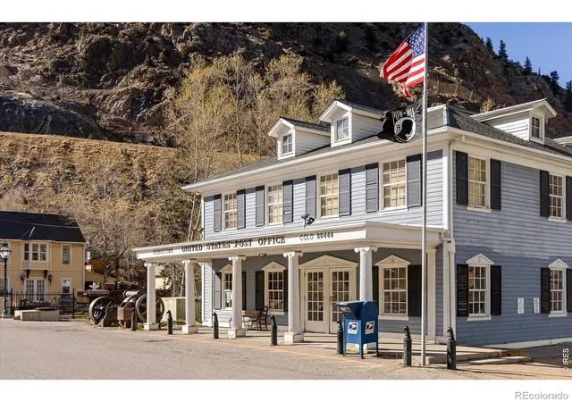 2nd image of 2121 Hummingbird Wy, Georgetown, CO 80444