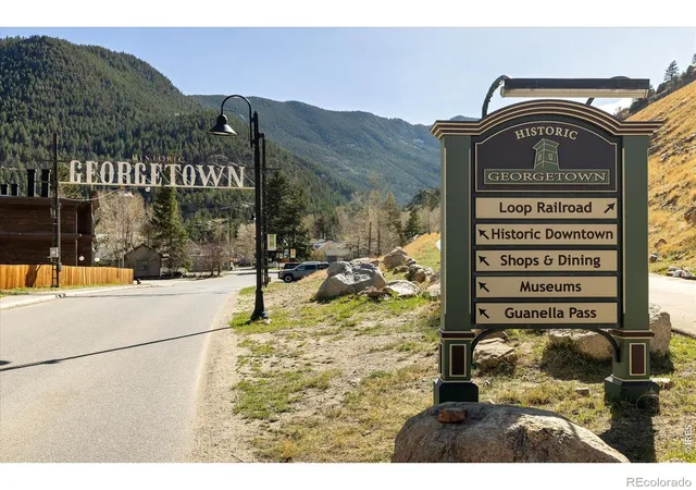 5th image of 2121 Hummingbird Wy #201, Georgetown, CO 80444 | MLS# IR1061166