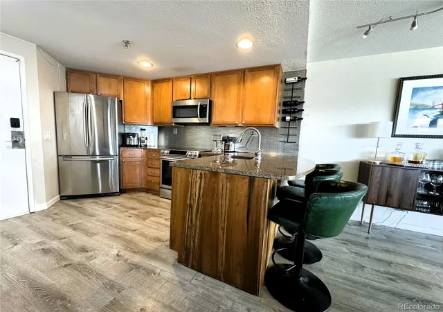 2nd image of 100 Park Ave #1201, Denver, CO 80205 | MLS# 3426142