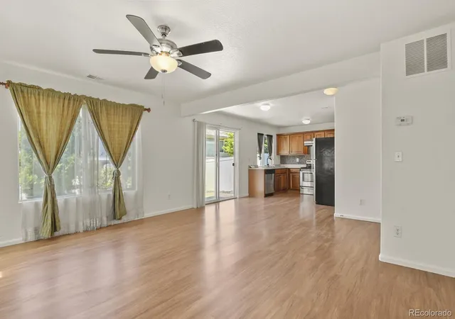 4th image of 21517 E 43Rd Pl, Denver, CO 80249 | MLS# 2668798