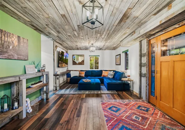 Photo 5 of Single family home for sale at 847 Palomino Rd, Jefferson, CO 80456 | MLS# 4860767 | Listing updated on 2026-06-07