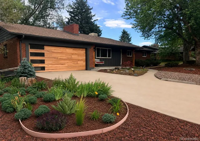 Photo 1 of Single family home for sale at 832 S Beech St, Lakewood, CO 80228 | MLS# 9282112 | Listing updated on 2026-09-24