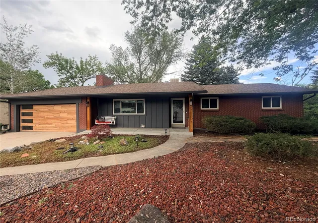 Photo 2 of Single family home for sale at 832 S Beech St, Lakewood, CO 80228 | MLS# 9282112 | Listing updated on 2026-09-24