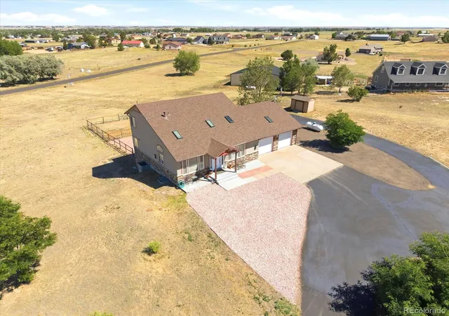 Photo 3 of Single family home for sale at 17050 Eagle St, Fort Lupton, CO 80621 | MLS# 4854138 | Listing updated on 2026-06-19