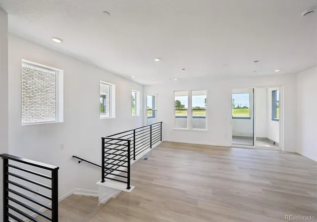 5th image of 11463 E Briarwood Cir, Englewood, CO 80112 | MLS# 2488767
