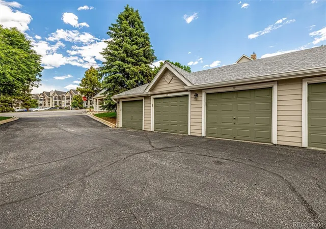Homes for sale in Castle Rock, CO | 6001 Castlegate Drive, Castle Rock, CO 80108 | Houzeo