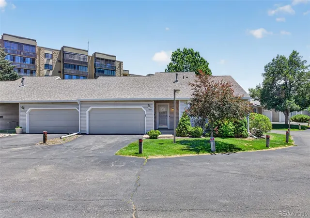 Photo 2 of Condo for sale at 13930 E Linvale Pl, Aurora, CO 80014 | MLS# 4993705 | Listing updated on 2026-09-30