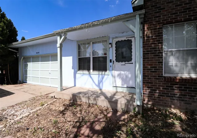Photo 3 of Sale Pending at 8680 Aspen Cir, Parker, CO 80134 | MLS# 8683019 | Listing updated on 2026-08-21